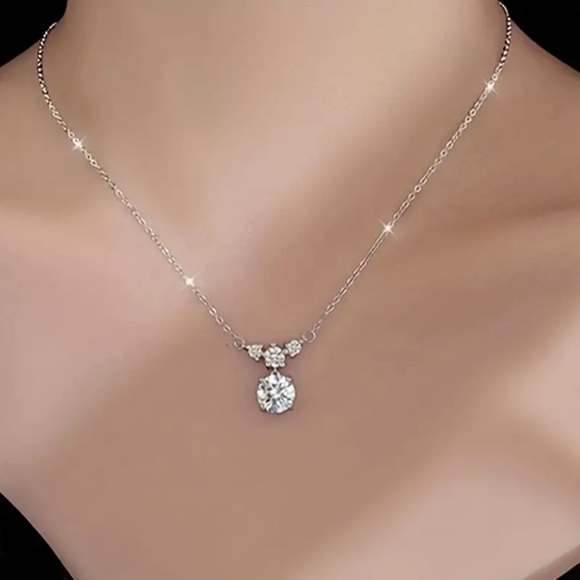 Amy Bee Jewelry Jewelry - Moissanite Starry S925 Sterling Silver necklace. New.